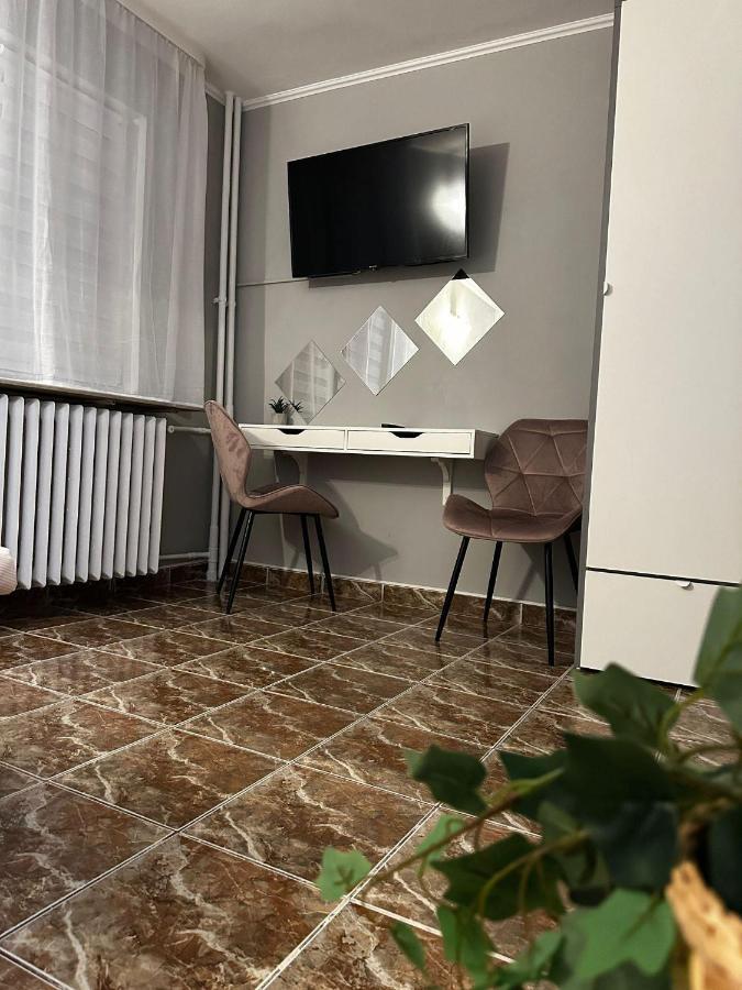 בוקרשט One Room Apartment Decebal מראה חיצוני תמונה